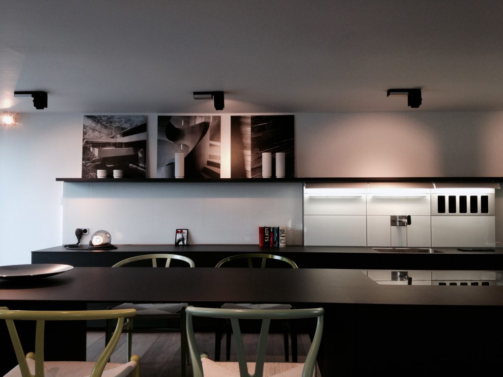 KITCHEN FACTORY Une cuisine design à Bruxelles? Bulthaup et Structure Plus