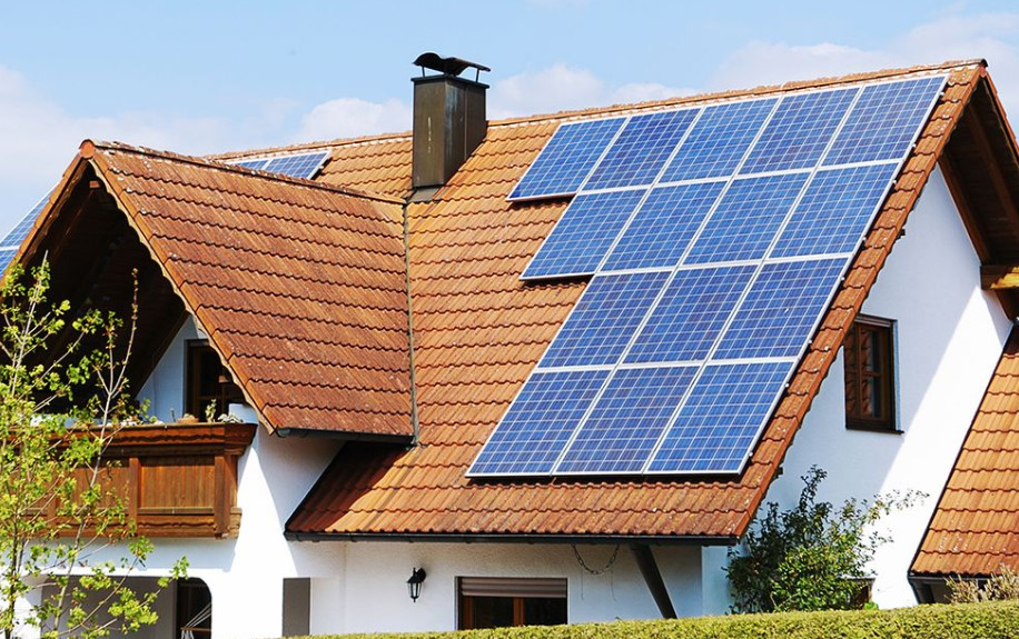 TODO LO QUE DEBES SABER SOBRE LAS PLACAS SOLARES PARA AHORRAR EL GASTO EN ENERGÍA